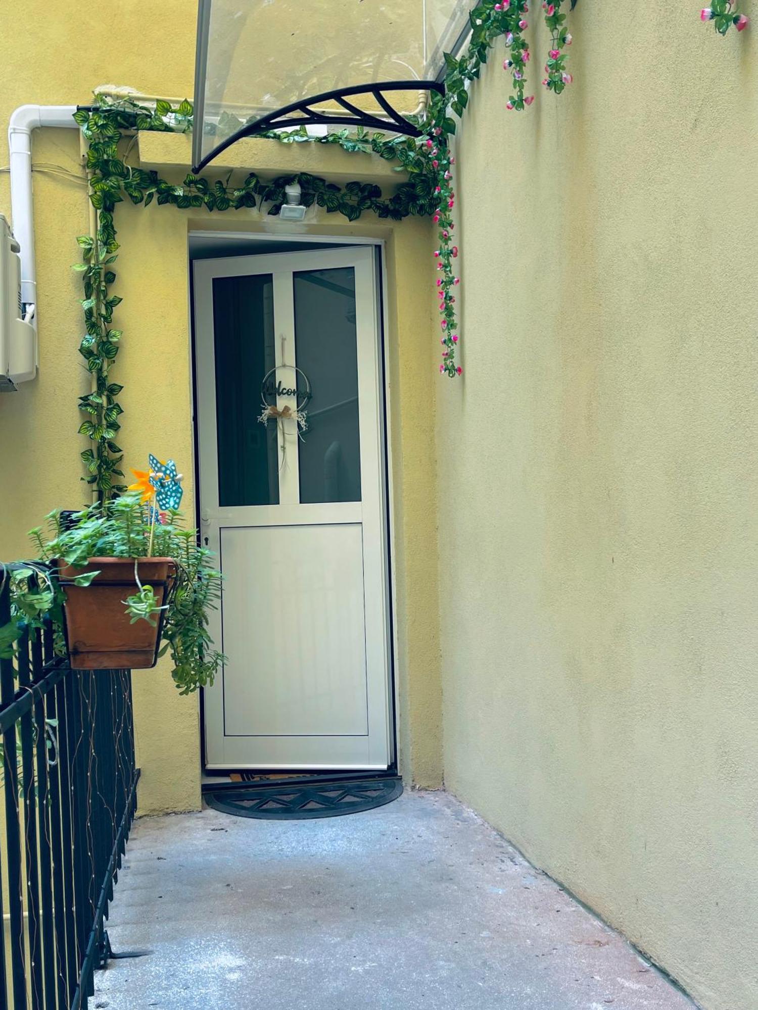 Casa Vacanze Viale Miramare 31- Delizioso Mini Loft Industrial Τεργέστη Εξωτερικό φωτογραφία
